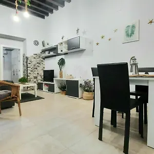 https://apartamento-levante-cadiz.es-andalucia.com